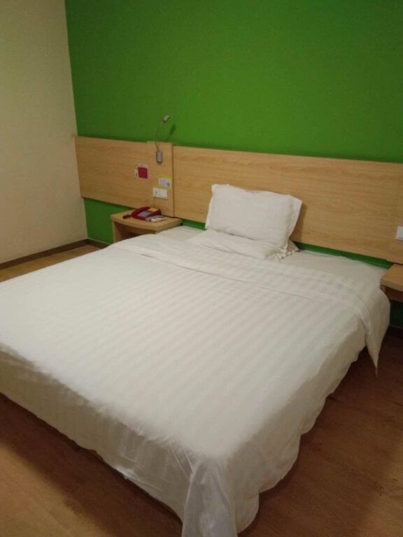 7 Days Inn Nanchang Pedestrian Street Wanshougong Subway Station Branch — фото 1