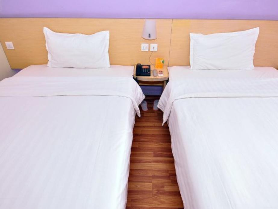 Цзинань: 7 Days Inn Jinan West Passenger Depot Branch