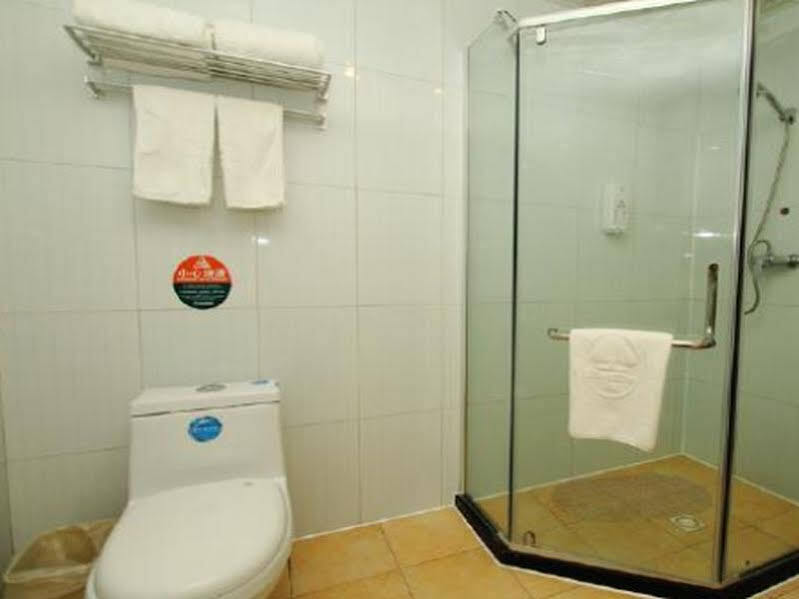 Тяньцзинь: GreenTree Inn Tianjing Beichen District Yixingbu Town Huabei Group Subway Station Express Hotel