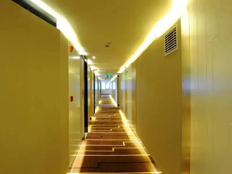 Чжухай: Lavande Hotel -  Gongbei Shuiwan Road Branch