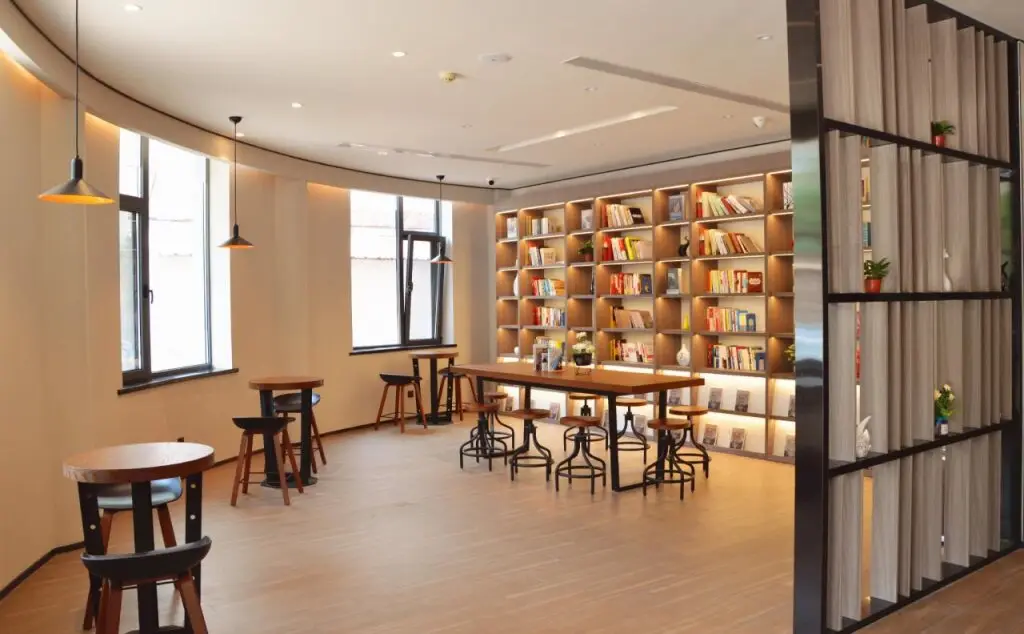 Циндао: Hanting Hotel Qingdao Yan'an 3rd Road Zhiquan Road Metro Station