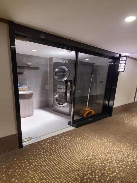 Циндао: Hanting Hotel Qingdao Yan'an 3rd Road Zhiquan Road Metro Station