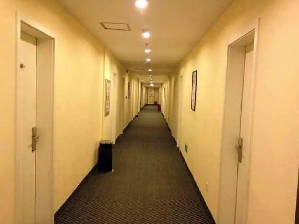 Цзиньцзэ: Hanting Suzhou Renmin Bridge South Metro Station Hotel