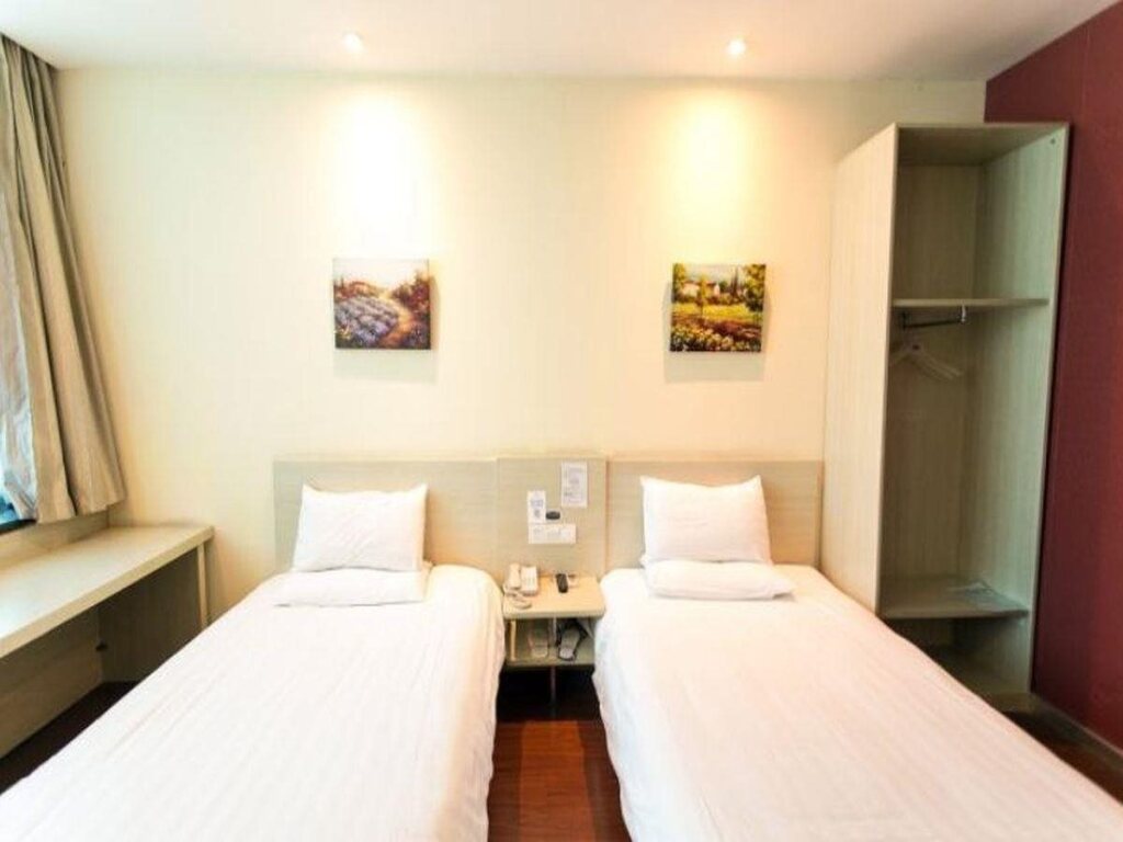 Цзиньцзэ: Hanting Suzhou Renmin Bridge South Metro Station Hotel