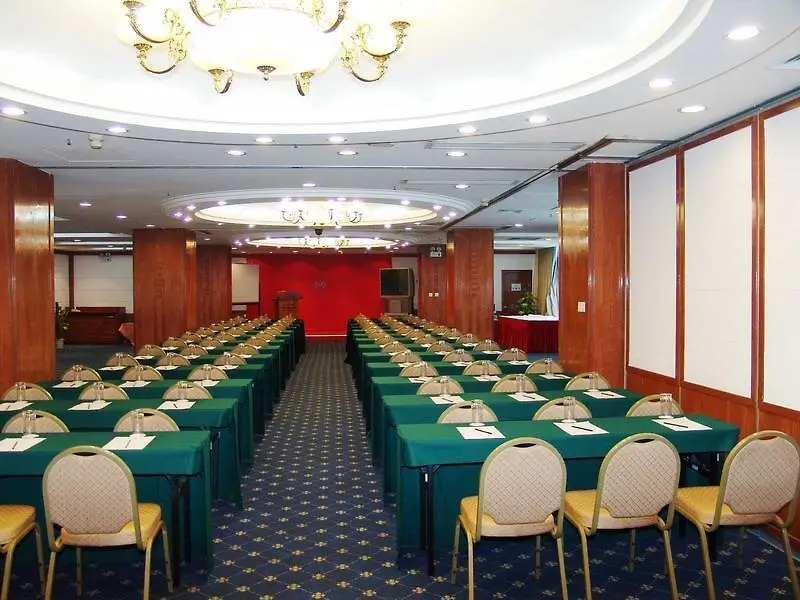 Mercure Hotel Dalian-Friendship Square — фото 1