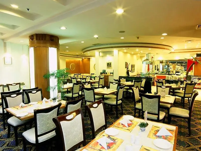 Далянь: Mercure Hotel Dalian-Friendship Square