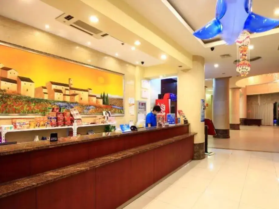 Жичжао: Hanting Hotel Rizhao Bus Station Branch