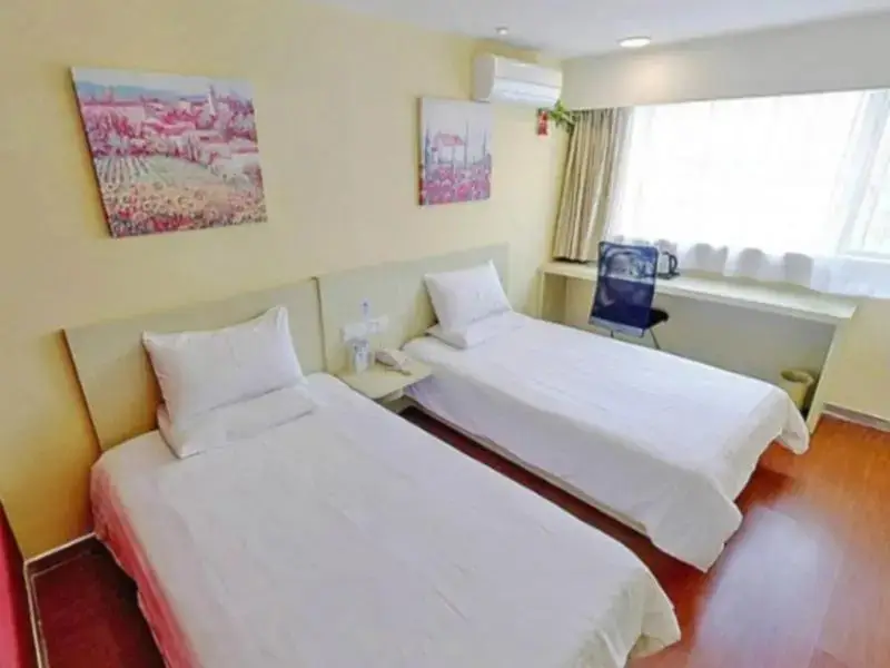 Тайюань: Hanting Hotel Taiyuan Nangong Square Branch