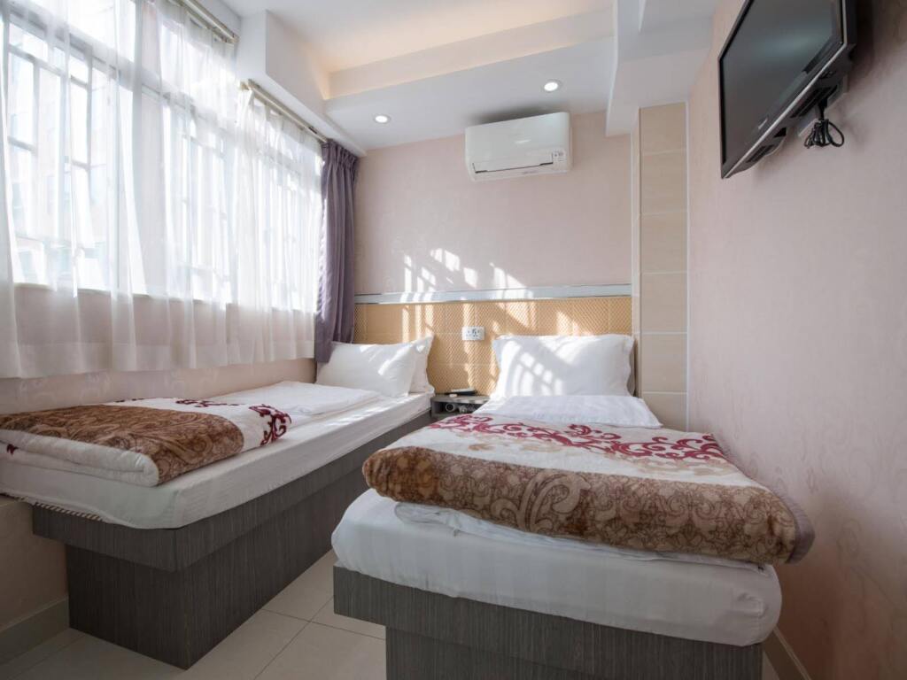 Гонконг: Coral Inn