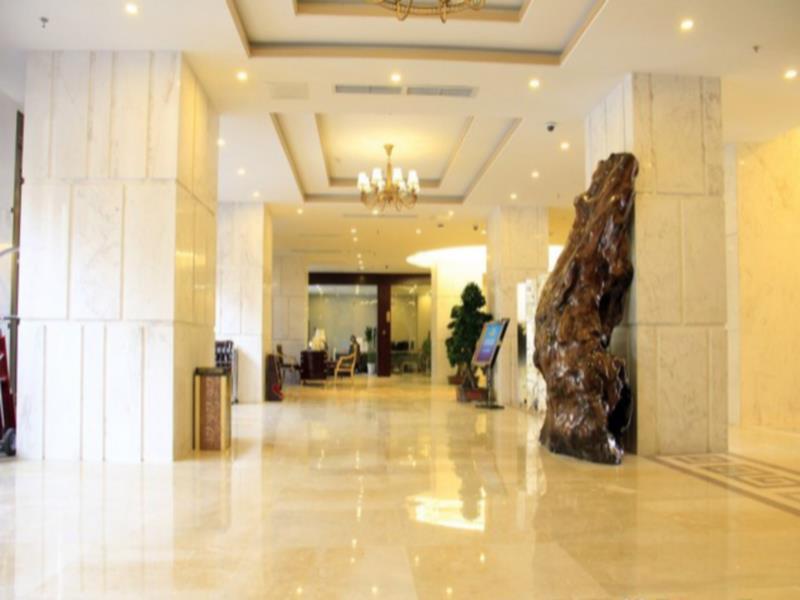 Чэнду: SandalWood Hotel  Chengdu