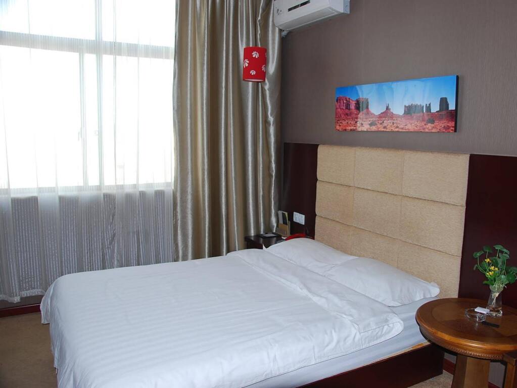 Цзюцюань: Dunhuang Yuetian Hotel