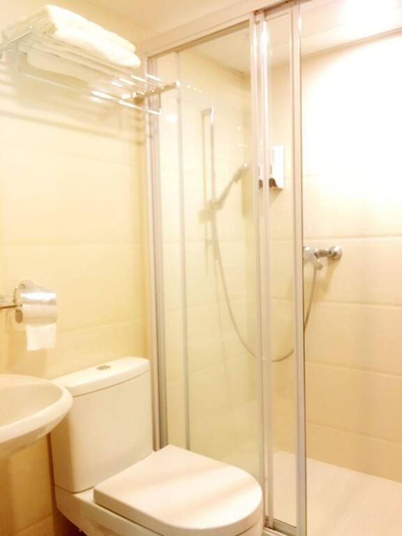 Гонконг: Dadol Hotel