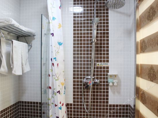 Вэйхай: Super 8 Hotel Weihai Jingqudaqing Road