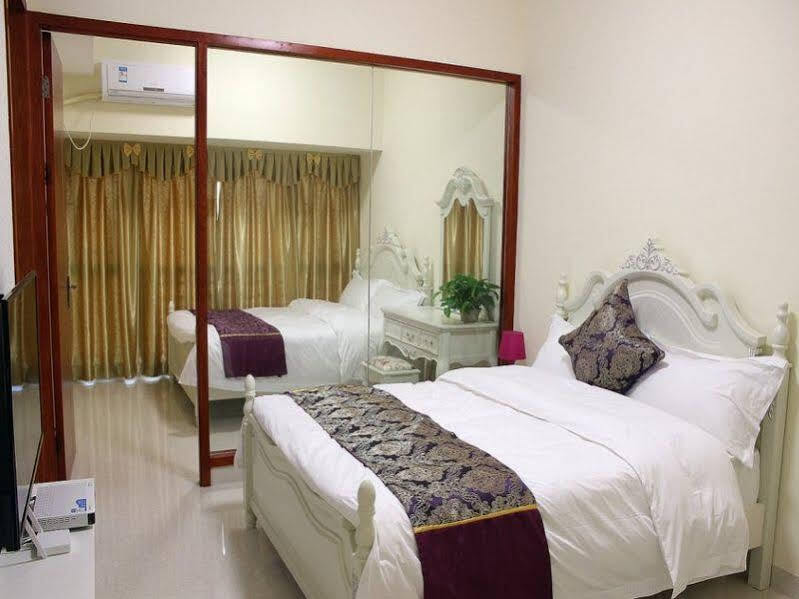 Шэньчжэнь: SheHe Apartment Nanshan Branch