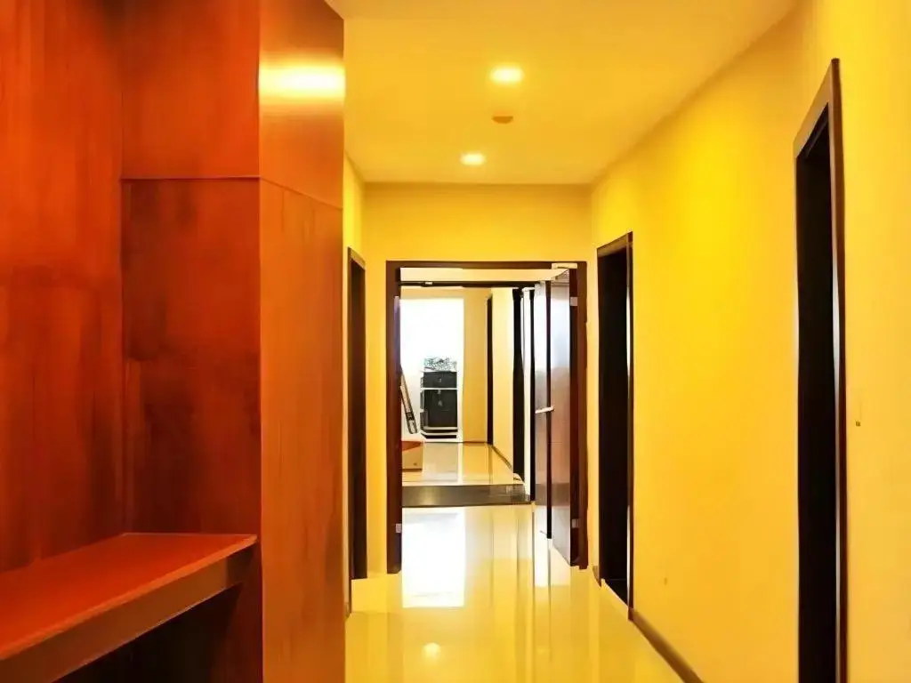 Циндао: GreenTree Inn Qingdao Licang Shuyan Road Daweng Square Express Hotel