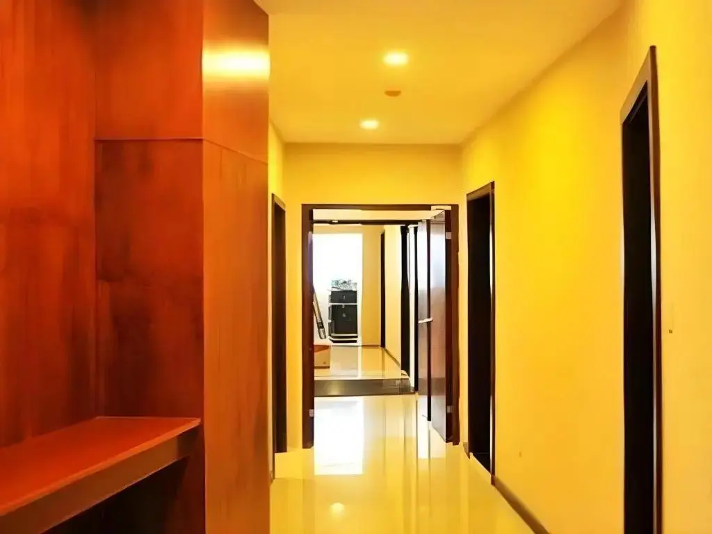 Циндао: GreenTree Inn Qingdao Licang Shuyan Road Daweng Square Express Hotel
