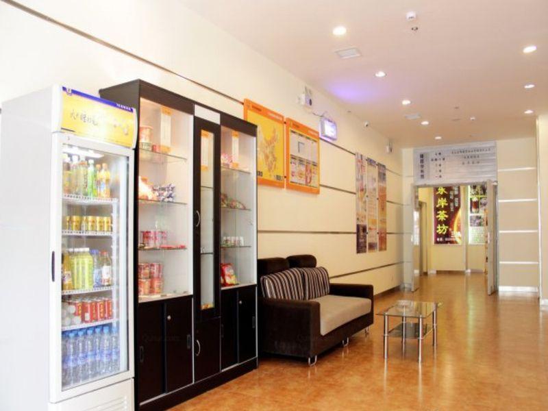 Сиань: 7 Days Inn Xian Hu Zhu Road Airport Shuttle Bus  Sation