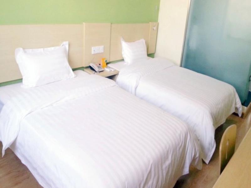 Ухань: 7Days Inn Hotel (Wuhan Jianghan Road Pedestrian Street Asia Heart Hospital)