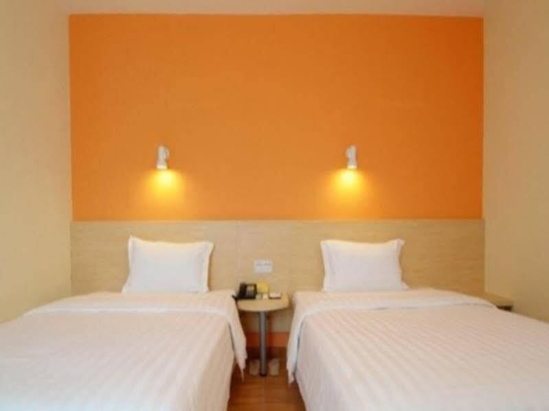 Ухань: 7Days Inn Wuhan Insitute of Technology Shipailing Road Branch
