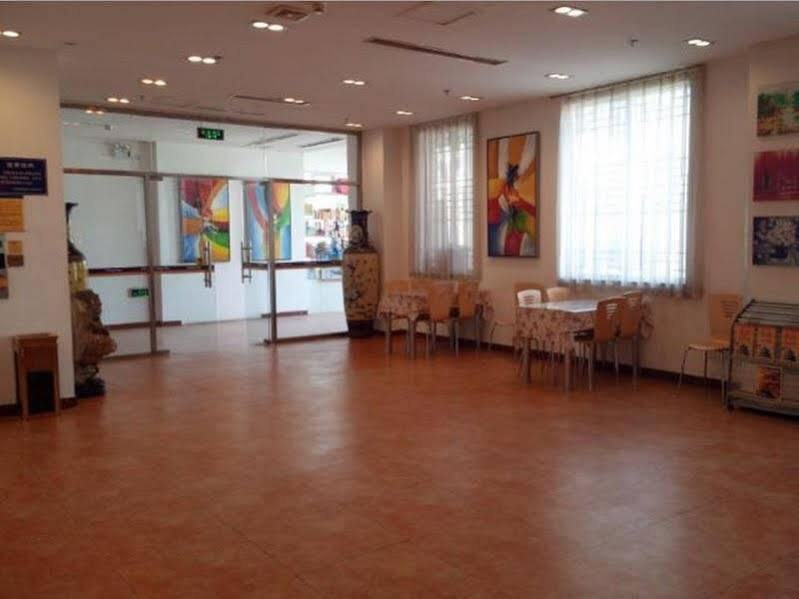 Пекин: 7 Days Inn Sihui Subway Station