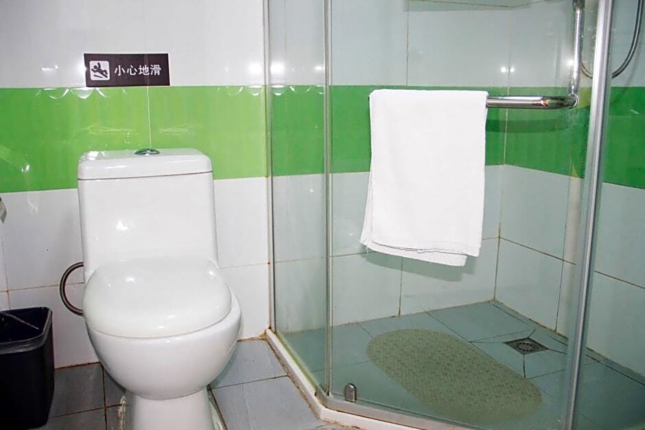 Санья: 7 Days Inn (Sanya Linchunhe Commodity Street)
