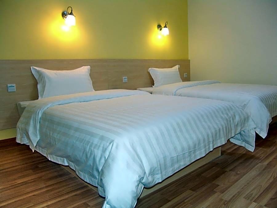 Гуанчжоу: 7 Days Inn Guangzhou Baoye Road Shayuan Metro Station Branch