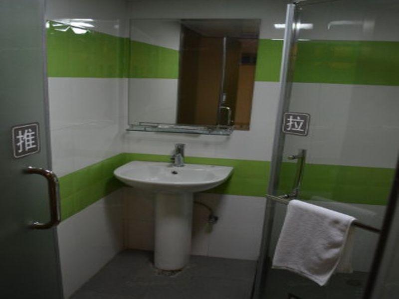 Ханчжоу: 7 Days Inn Hangzhou Xiasha Gaosha Road Subway Station Branch