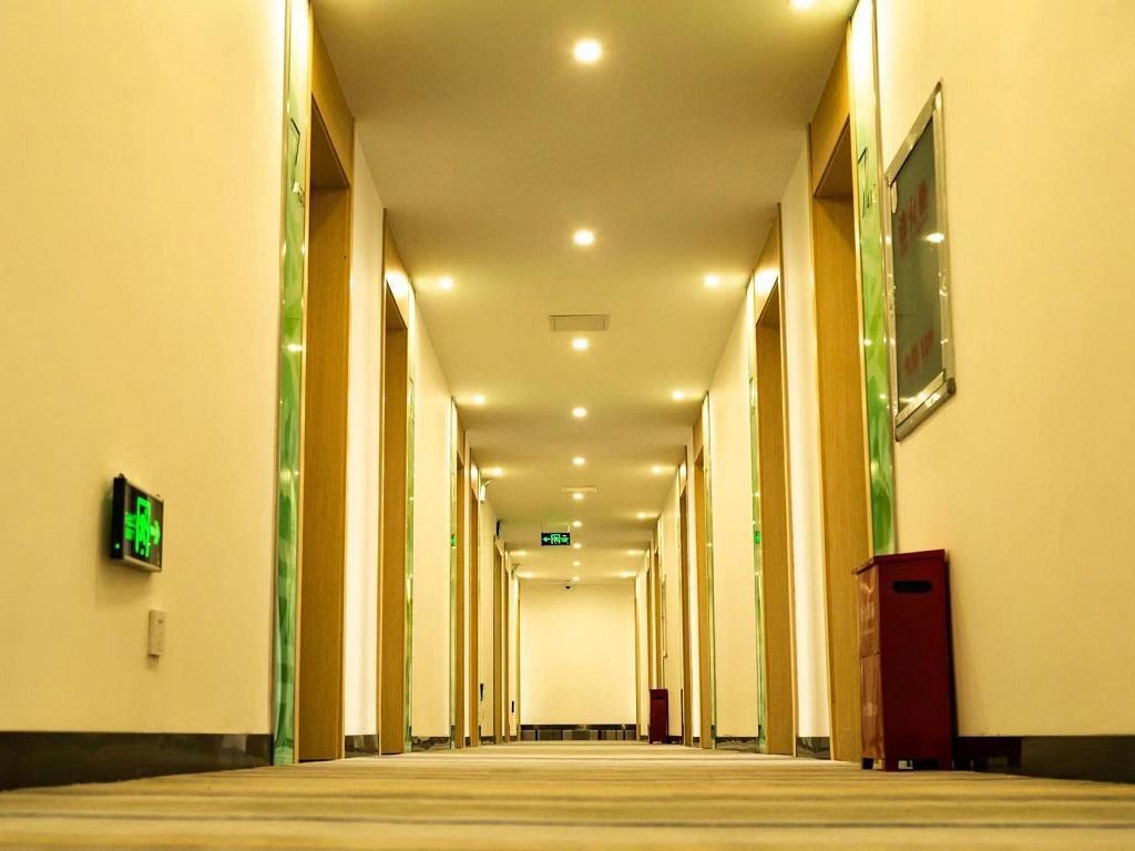 Дунъин: 7 Days Inn Dongying Taihangshan Road Business and Trade Center