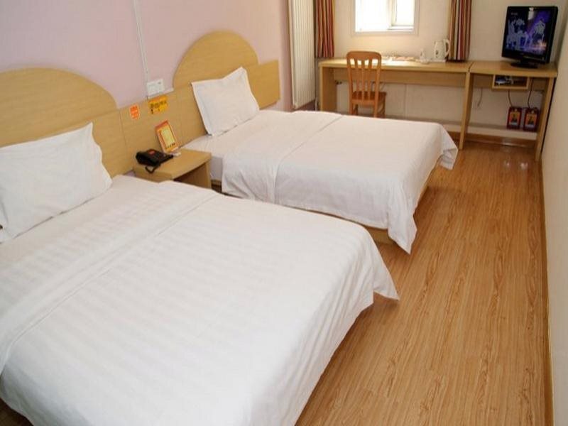 Пекин: 7 Days Inn Beijing Sihui East Subway Station First Branch