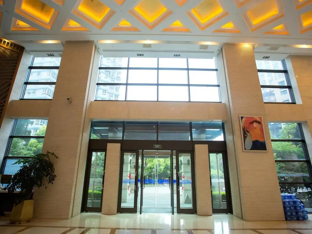 Шанхай: Shanghai Apamanshop Service Apartment