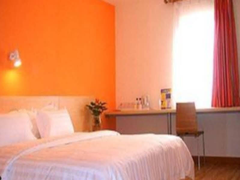 Юэян: 7 Days Inn Yueyang Ba Ling Middle Road Fu You Branch