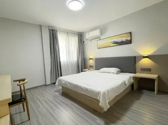 Цзясинь: New Seven Days Hotel (Jiaxing Yuehe Historical Street Branch)