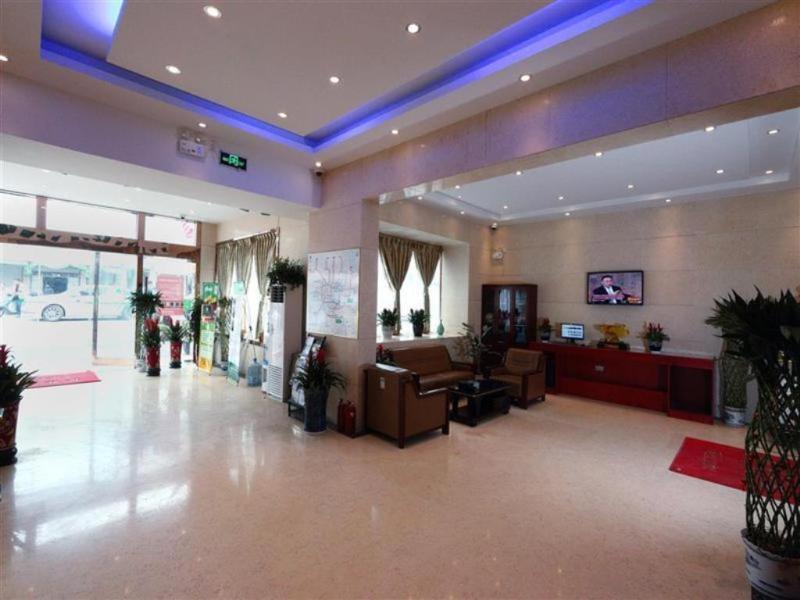 Шанхай: Greentree Alliance Zhoupu Disney South Gate