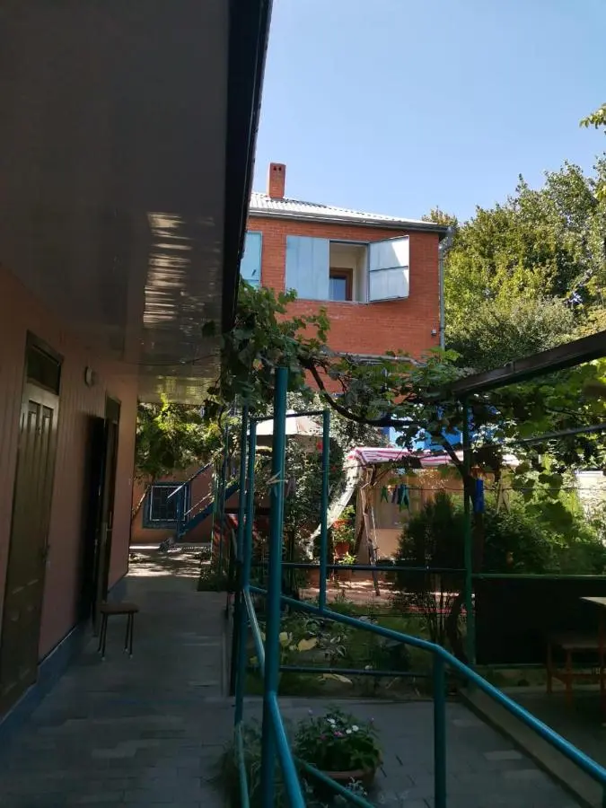 Витязево: Mirage Guest House