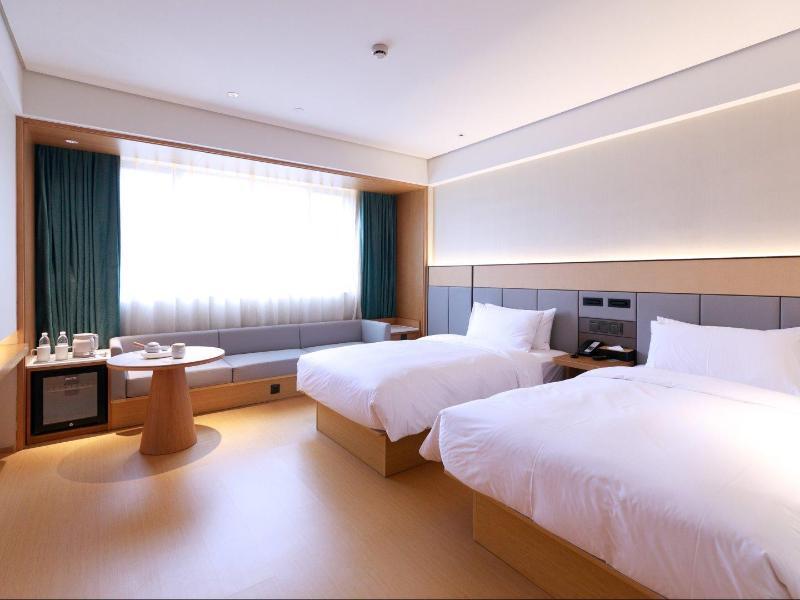Шанхай: JI Hotel