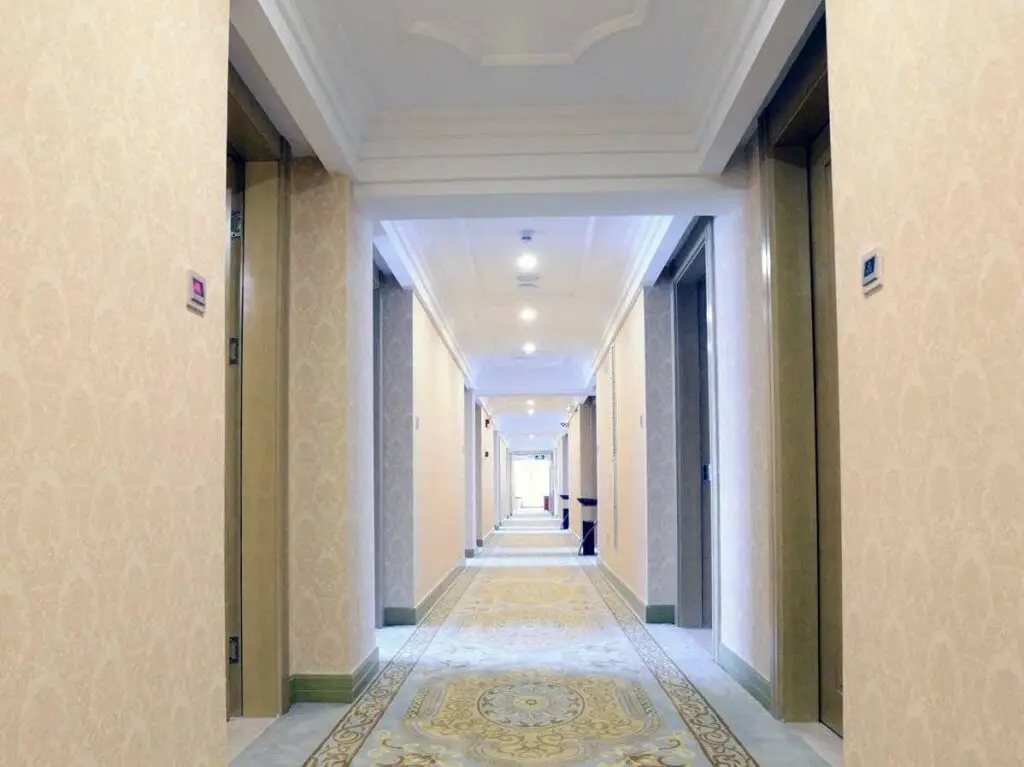 Шэньчжэнь: Colourful Inn Shenzhen Yijing Huayuan