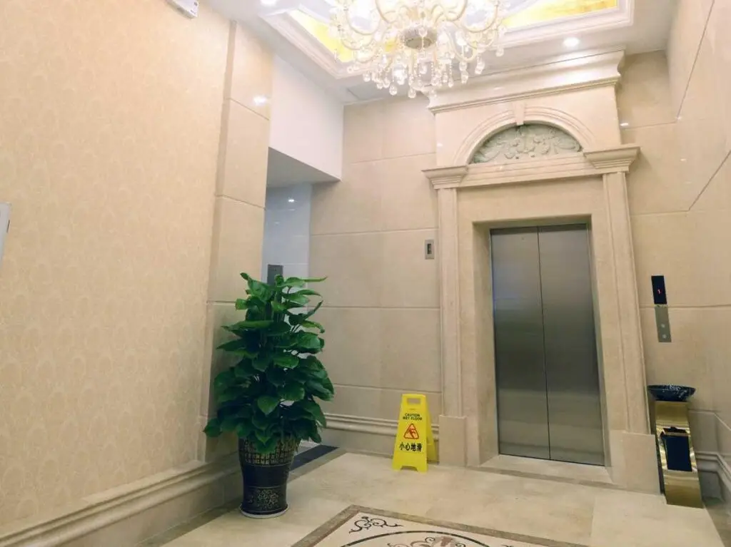 Шэньчжэнь: Colourful Inn Shenzhen Yijing Huayuan