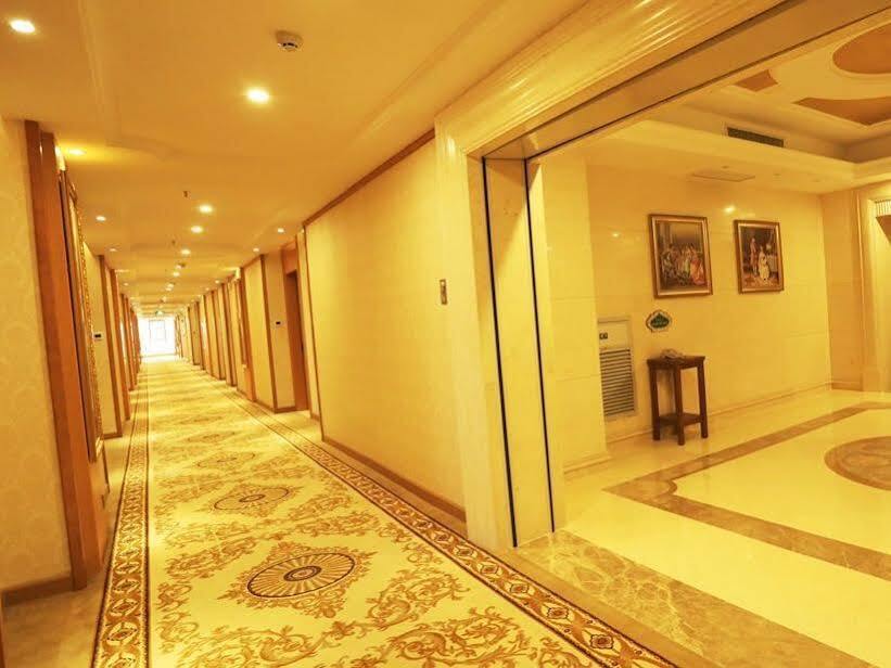 Шэньчжэнь: Vienna Hotel (Shenzhen  Guanhuyuan)
