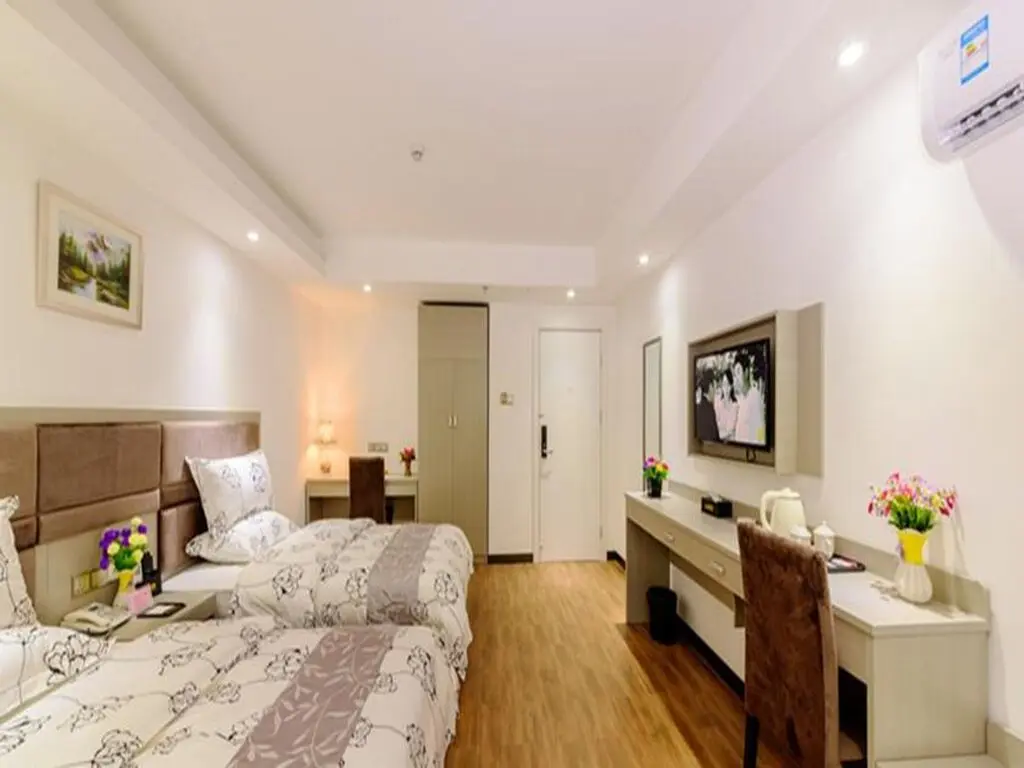 Гуанчжоу: Shang Pin Holiday Inn Airport Second Branch