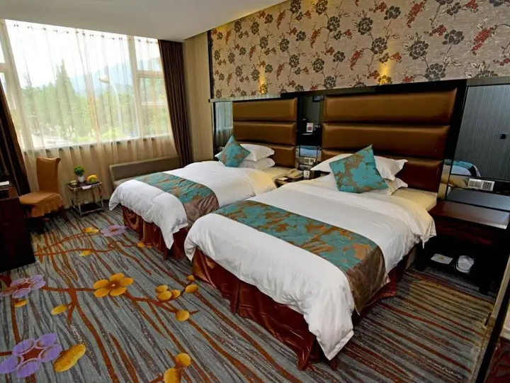 Чэнду: Liwan Holiday Hotel Dujiangyan