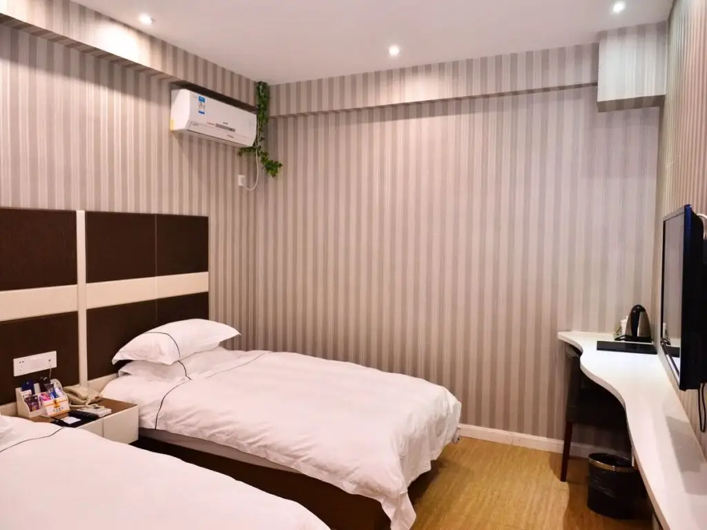 Иу: Super 8 Hotel Yiwu Binwang