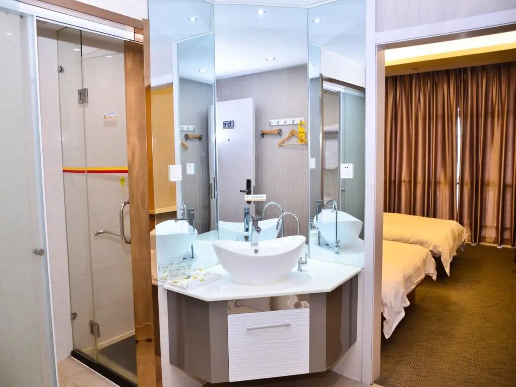 Иу: Super 8 Hotel Yiwu Binwang