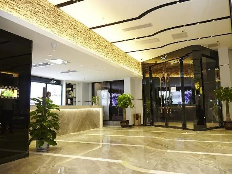 Далянь: LAVANDE Hotel Dalian Huanan Square North Railway Station