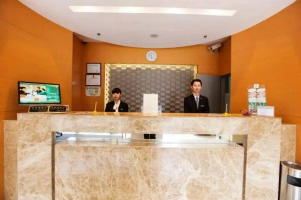 Шанхай: Jinjiang Inn (jiuxing Construction Materials Marke