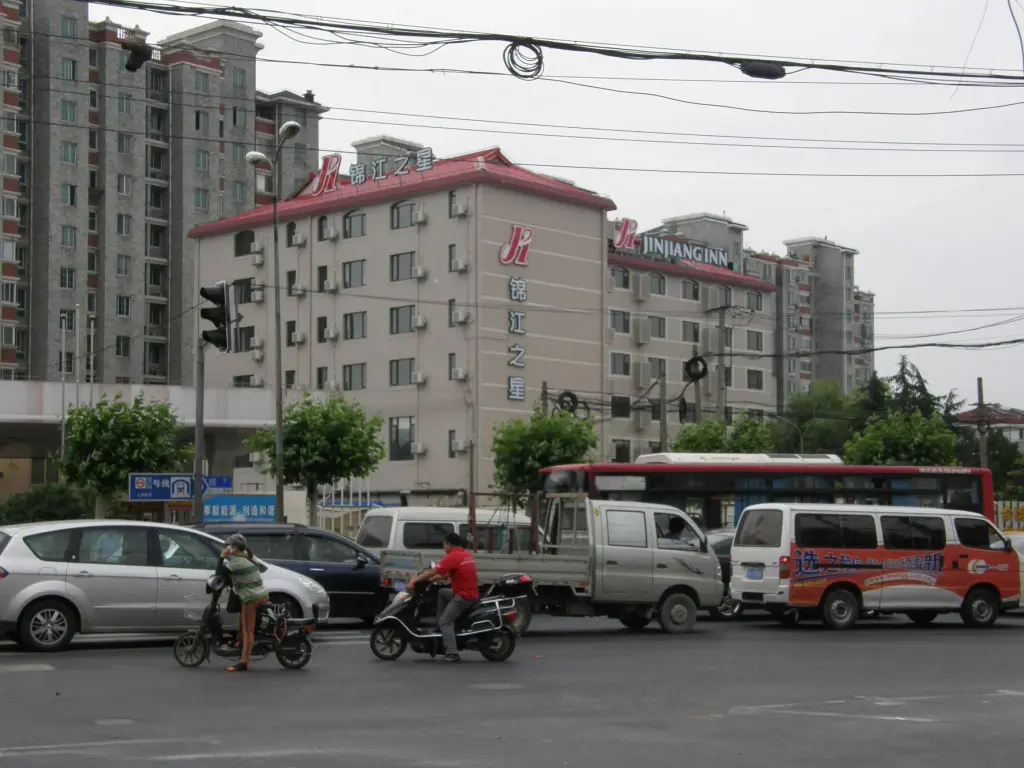 Шанхай: Jinjiang Inn (jiuxing Construction Materials Marke