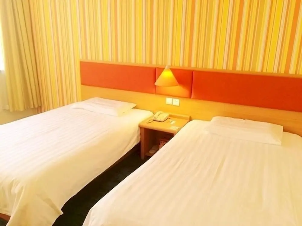 Ji Hotel Taizhou Wanda Plaza — фото 1