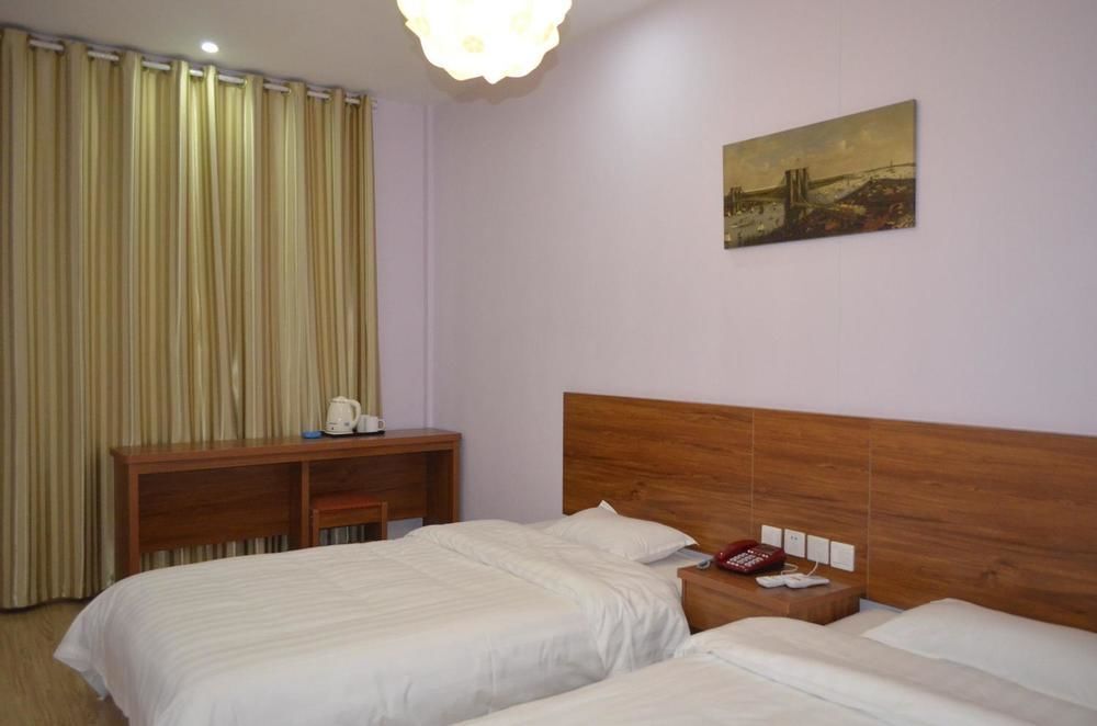 Циндао: Junru Business Hotel- Qingdao Jinshui Road Branch