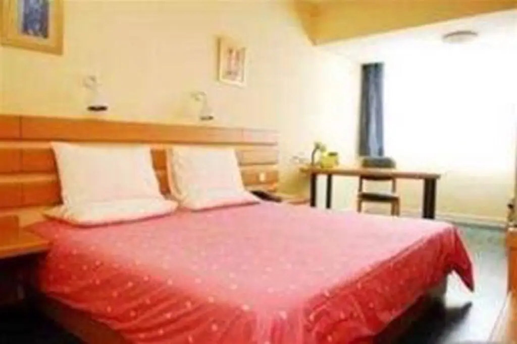 Пекин: Home Inn