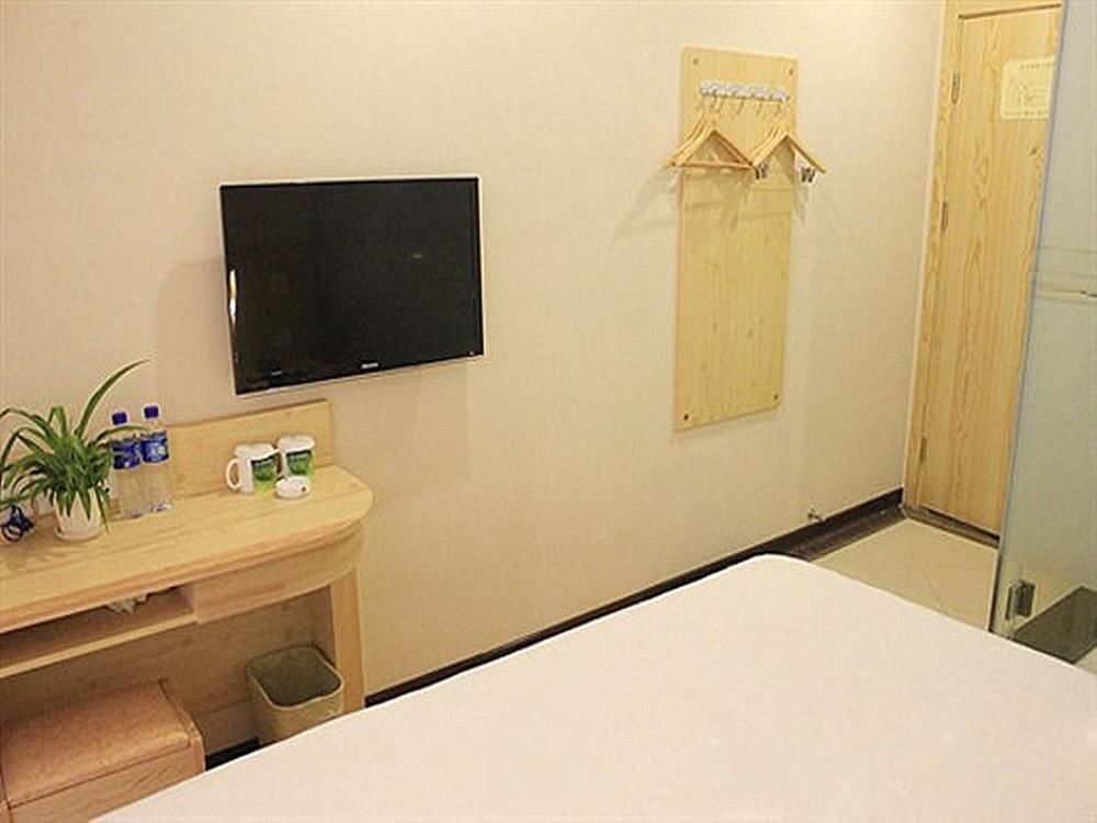 Баодин: Kailian Wenni'er Hotel (Baoding Zhili Governor's Office Museum Xidajie Branch)