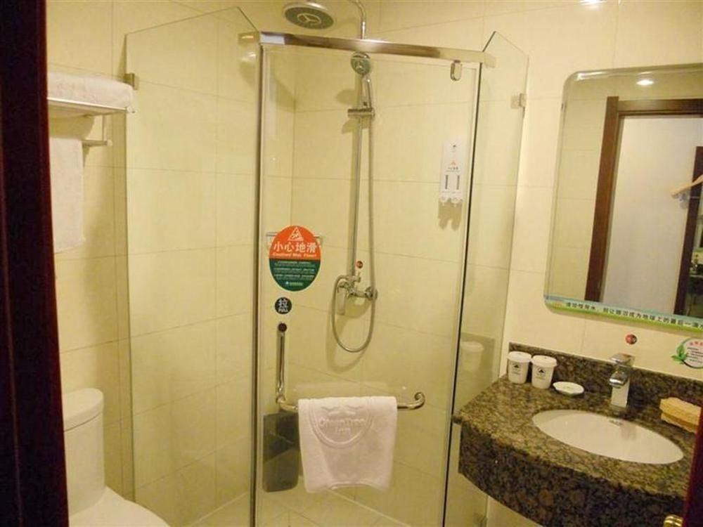 Тяньцзинь: GreenTree Inn Tianjin Huanghe Road Guangkai
